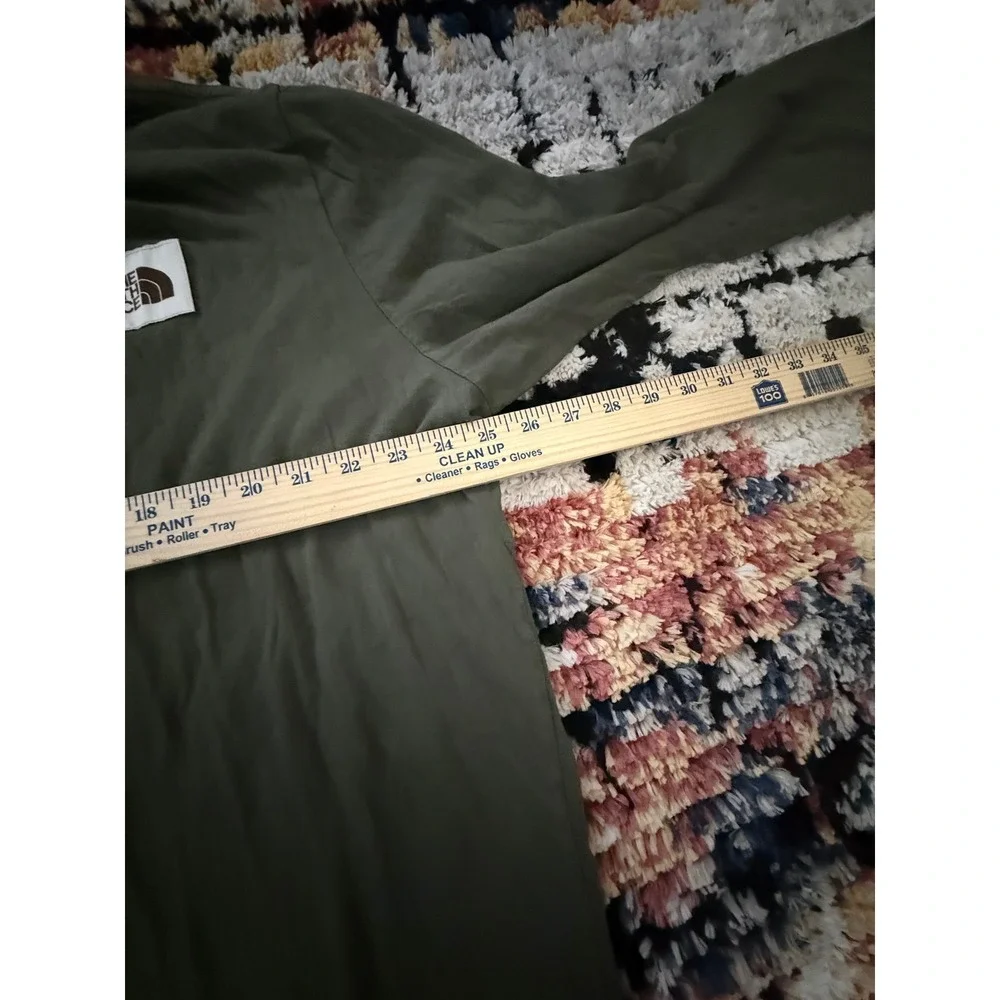 The North Face Mens XXL Olive Green Long Sleeve Box Logo Graphic T-Shirt